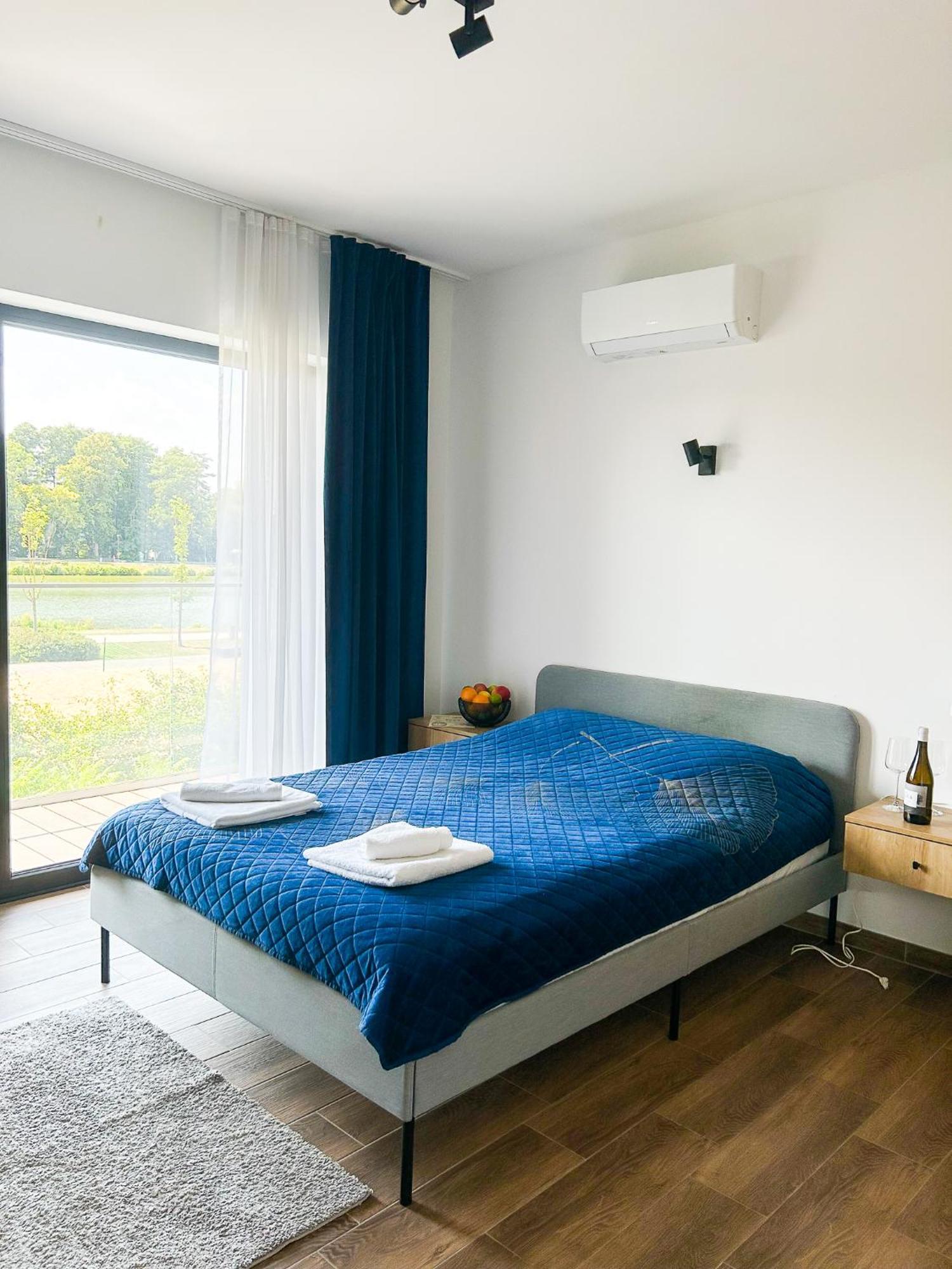 Aquarius Stawy Walczewskiego 8 *